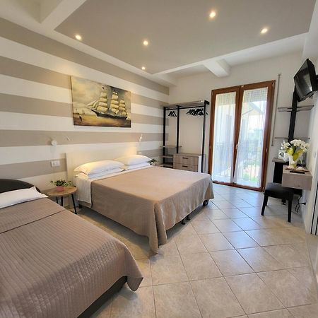 Hotel Villa Fulgida Cattolica Esterno foto