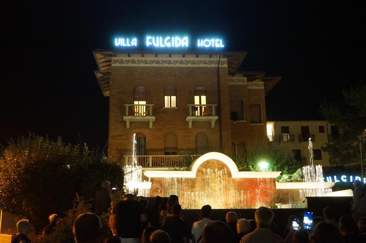 Hotel Villa Fulgida Cattolica Esterno foto