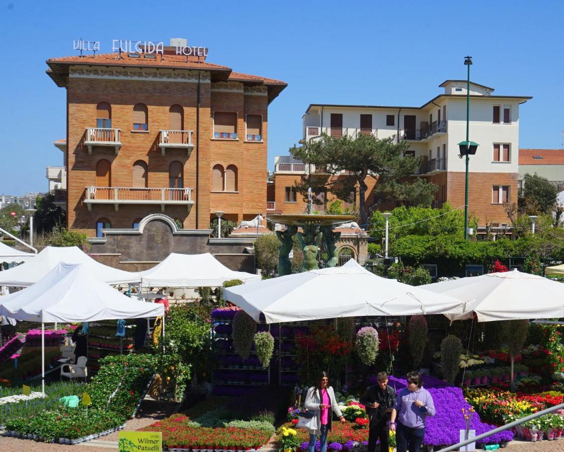 Hotel Villa Fulgida Cattolica Esterno foto