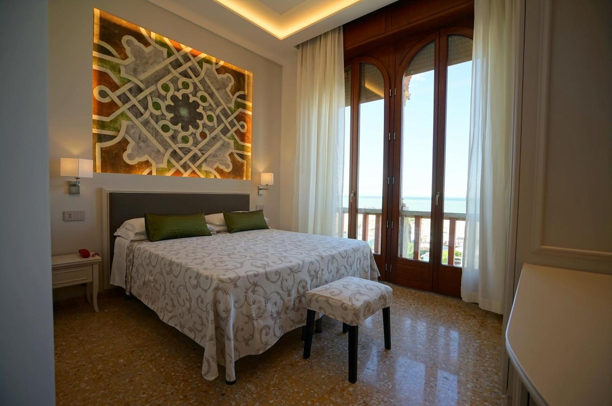 Hotel Villa Fulgida Cattolica Esterno foto