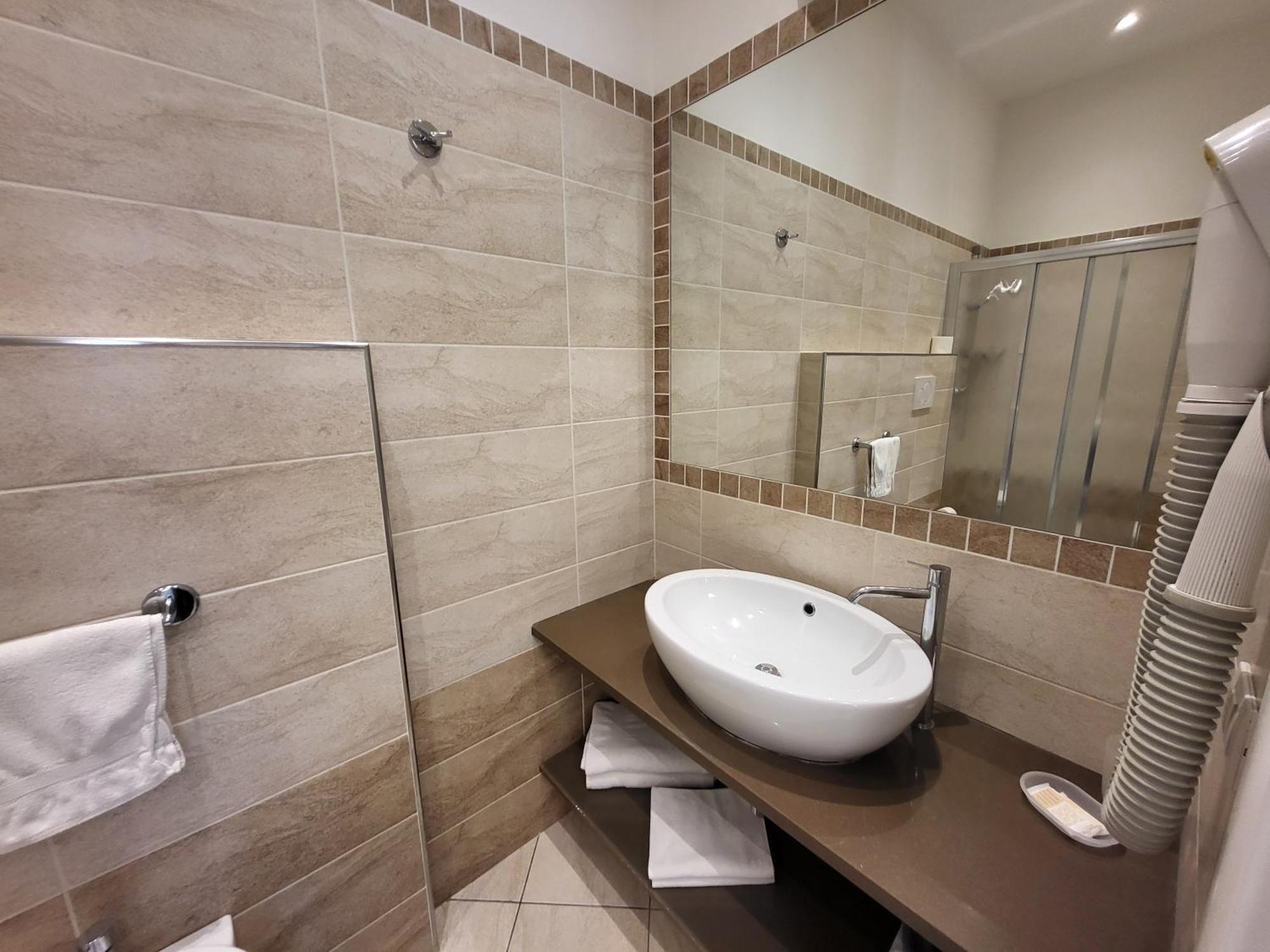 Hotel Villa Fulgida Cattolica Esterno foto