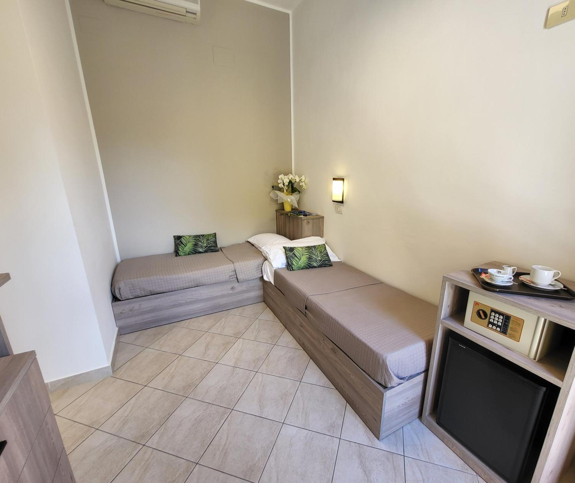 Hotel Villa Fulgida Cattolica Esterno foto
