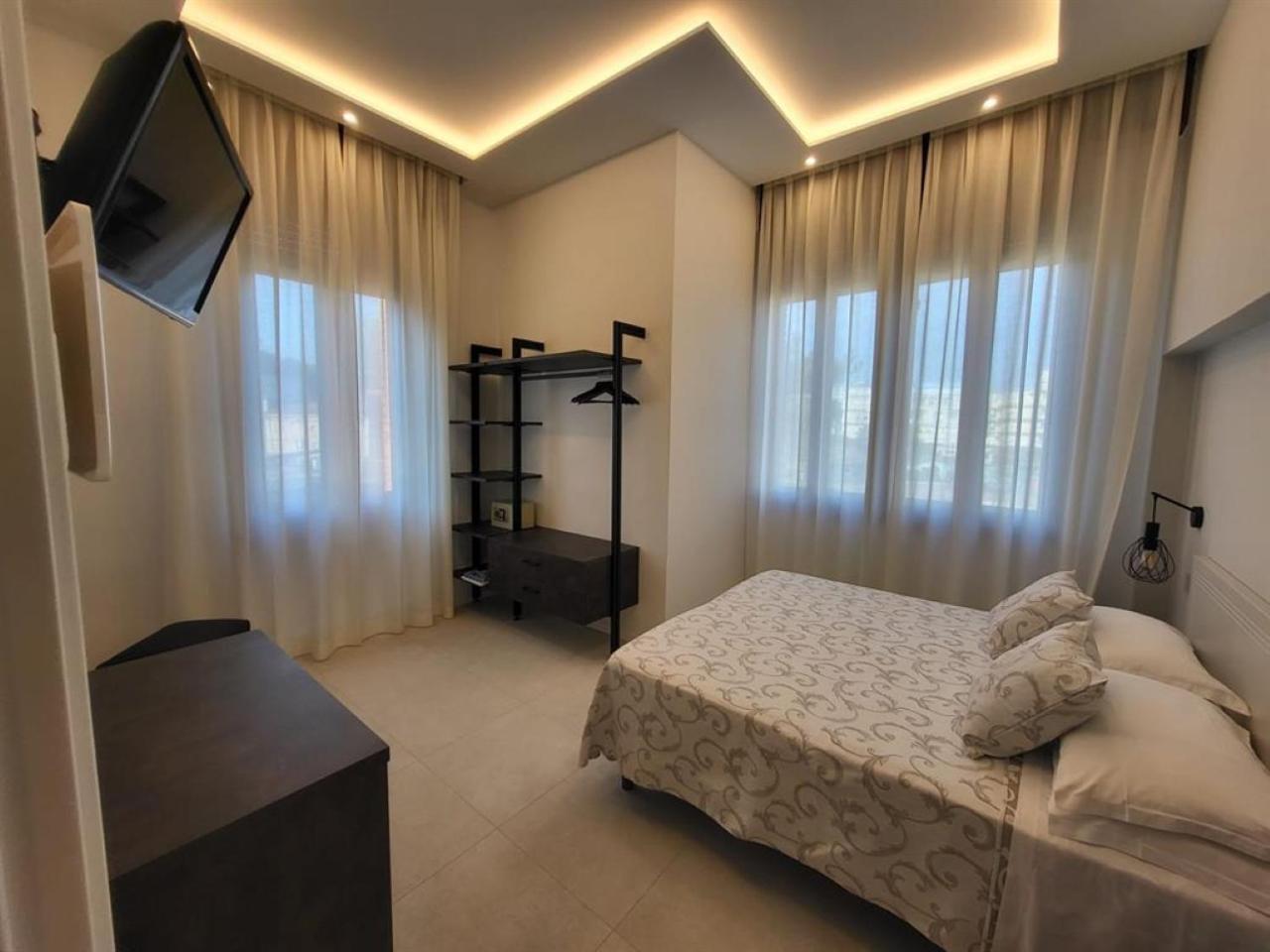 Hotel Villa Fulgida Cattolica Esterno foto