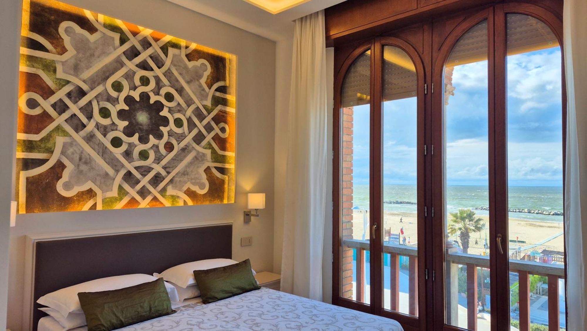 Hotel Villa Fulgida Cattolica Esterno foto