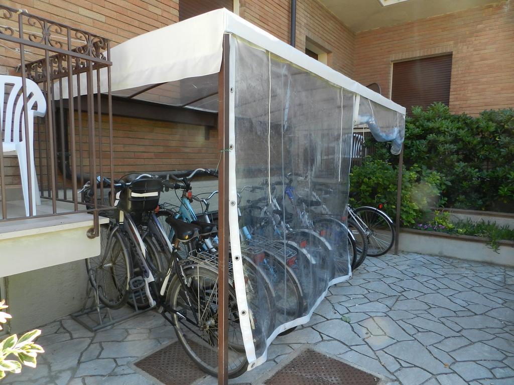 Hotel Villa Fulgida Cattolica Esterno foto